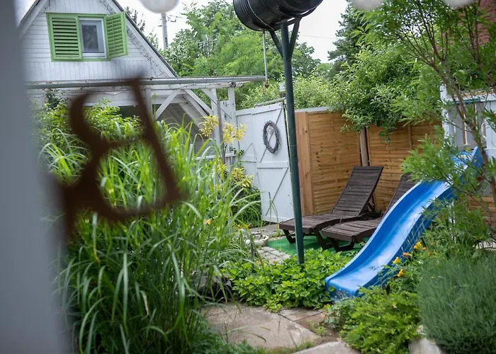 Green Chalet